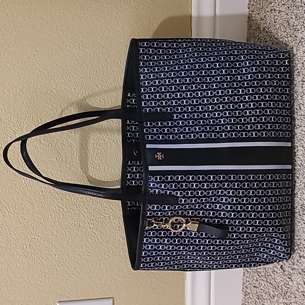 Tory Burch Navy and White Chain Tote